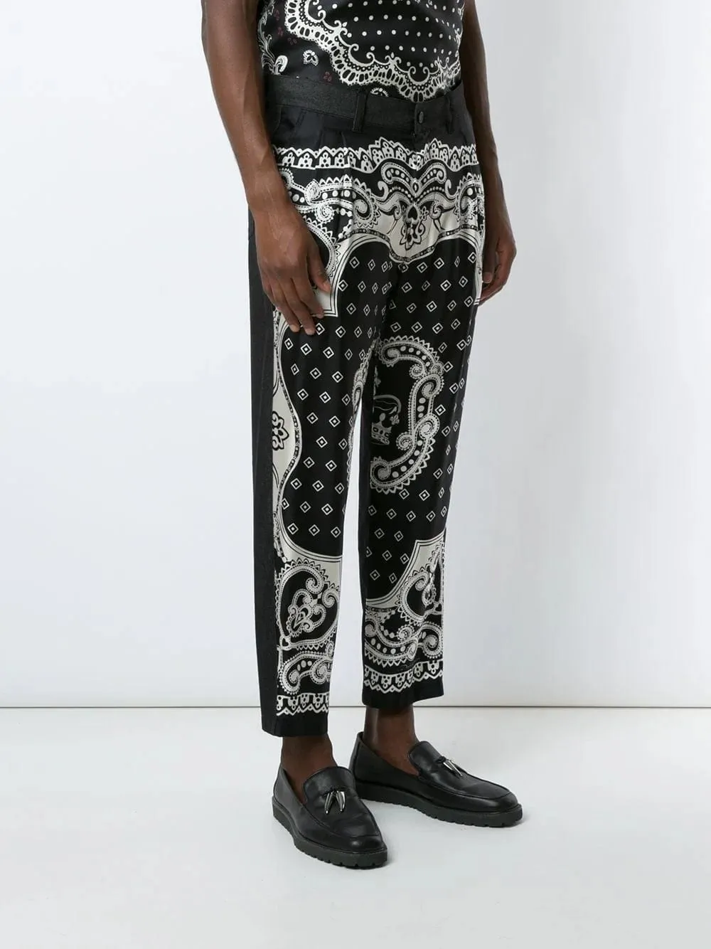 Baroque-Print Cropped Pants
