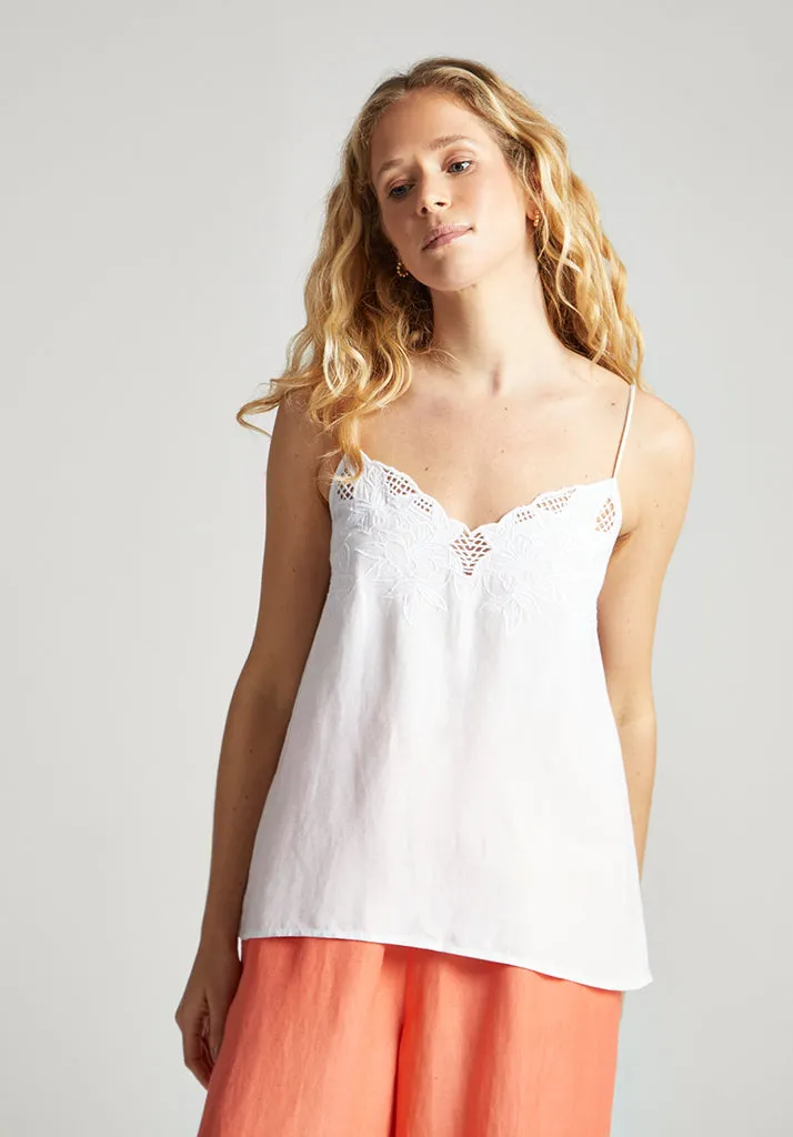 Delores Scallop Neck Cutwork Cami In White