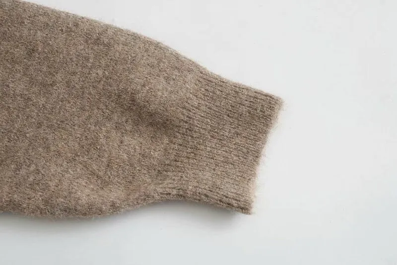 KNITTED SWEATER WITH BUTTONS