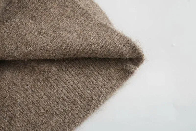 KNITTED SWEATER WITH BUTTONS